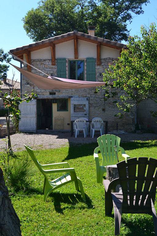 Gîte pour 4 personnes, avec terrasse ainsi que piscine et jardin dans le Tarn-et-Garonne - 2