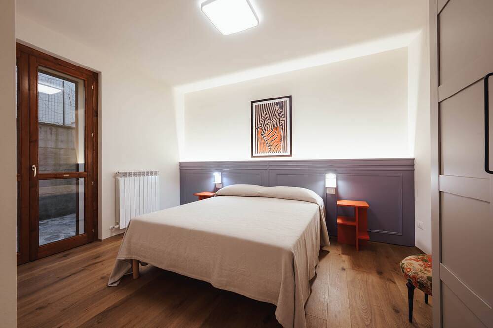 Entire apartment, Bergamot with Garden in Montalcino, Val d'Orcia