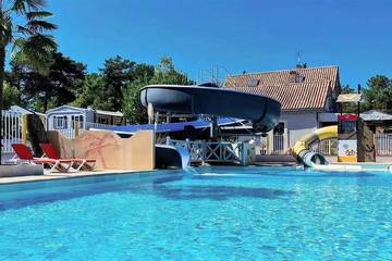 Camping pour 6 Personnes dans La Faute-sur-Mer, Vendée, Photo 3