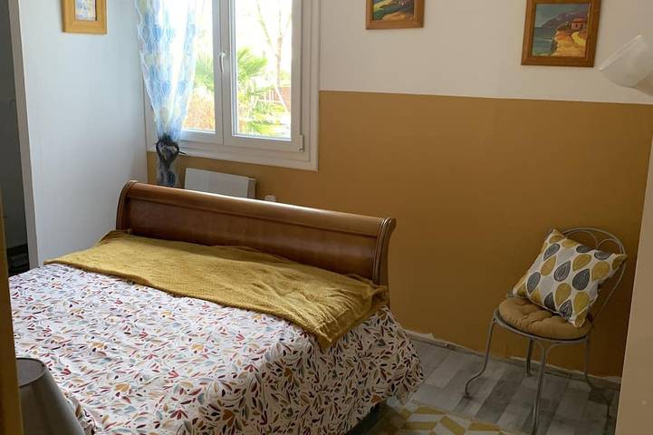 Location de vacances pour 8 personnes, avec terrasse et jardin à Saint-Laurent-de-la-Prée - 3