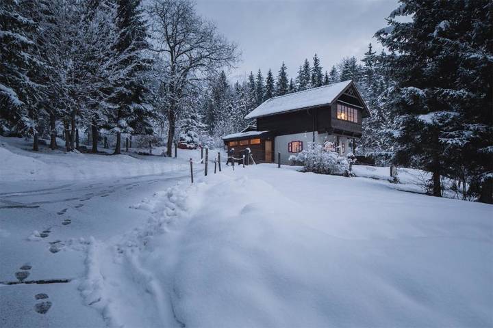 Chalet für 3 Personen, mit Garten und Ausblick sowie Terrasse in Innsbruck und Umgebung - 4