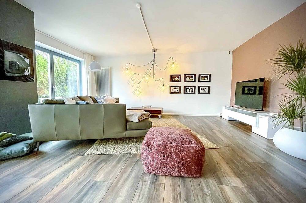 Ganze Wohnung, Ferienbungalow (82qm) mit Terrasse und Garten in Marktbreit, Fränkisches Weinland