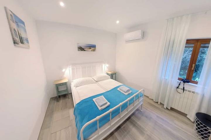 Ferienhaus Anna, Umag-Zambratija in Strandnähe, Wifi, Waschmaschine, Parkplatz in plaža Zambratija, Zambratija