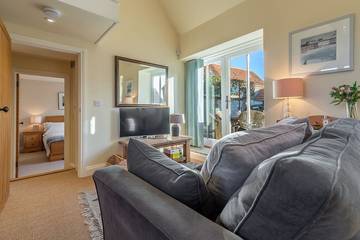 Glamping for 4 People in Ringstead, Norfolk, Photo 3