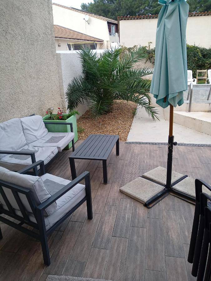 Apartamento de vacaciones para 4 personas, con jardín además de vistas y piscina - 1