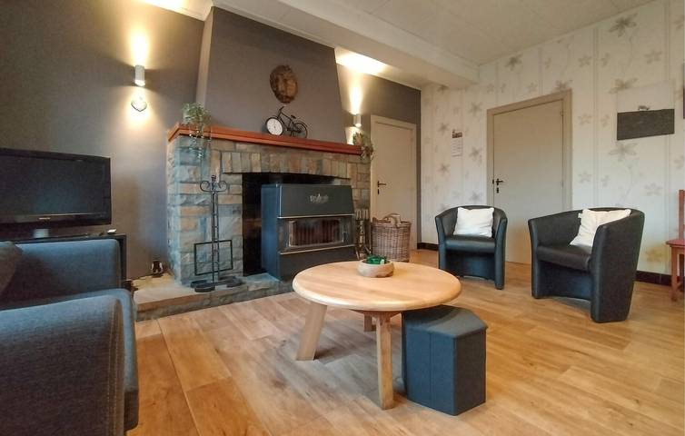 Ferienhaus für 12 Personen mit Terrasse in Bouillon, Neufchâteau und Umgebung