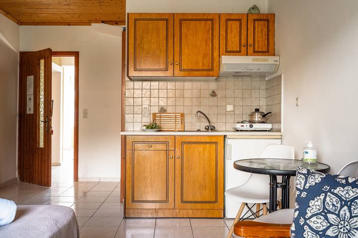 Hel studio-lejlighed, Loft Apartment 'Marketos Studio  2' with Mountain View, Wi-Fi and Air Conditioning in Kefalonia