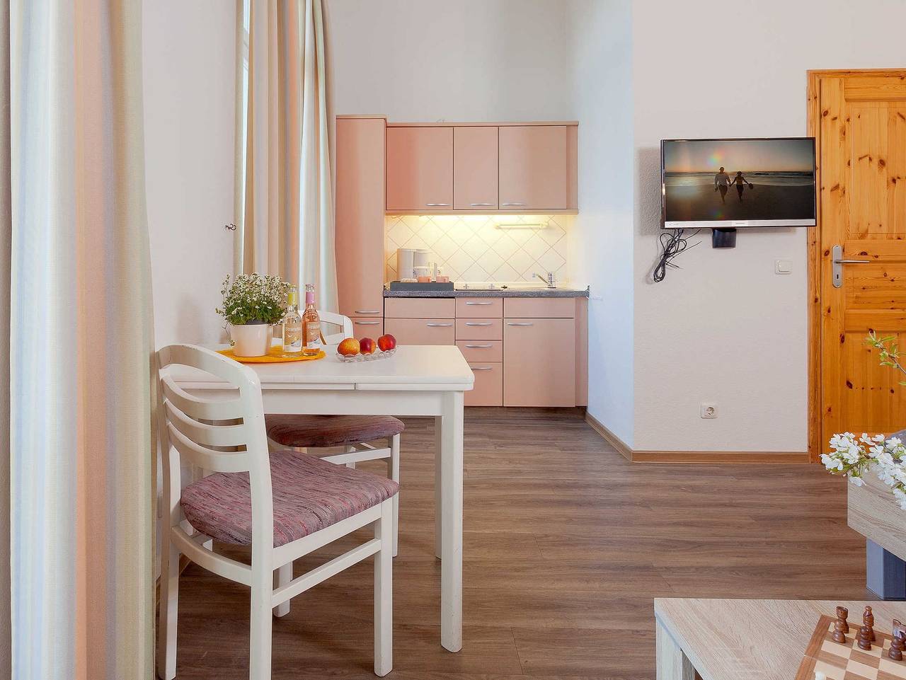 Ganze Ferienwohnung, Dünenstraße 24 - Ostseezeit in Ostseebad Zinnowitz, Zinnowitz