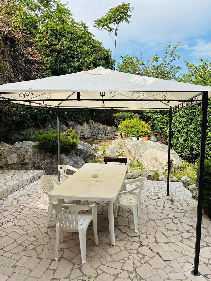 Gîte pour 8 personnes, avec jardin et vue, animaux acceptés à San Valentino in Abruzzo Citeriore - 4