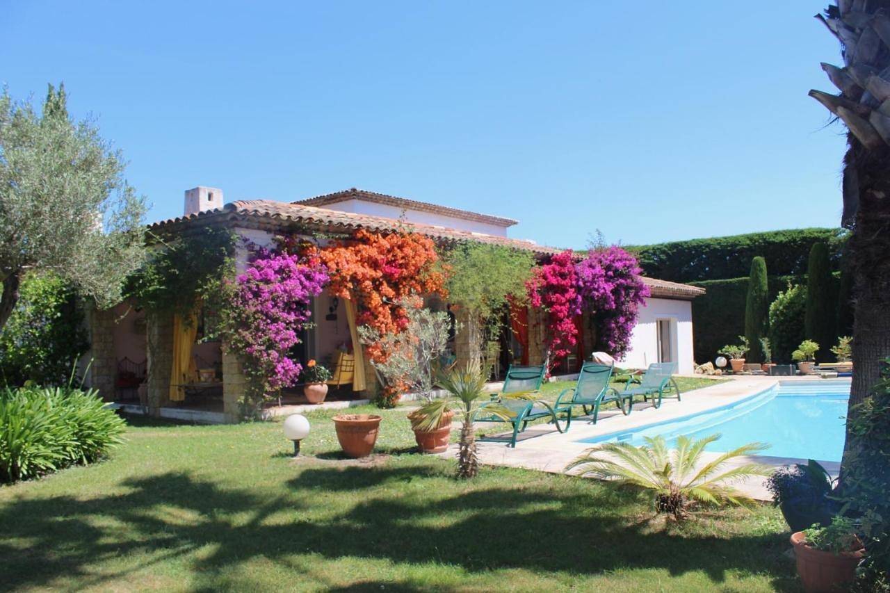 Deluxe Double or Twin Room with Garden View in Antibes, Côte méditerranéenne (France)
