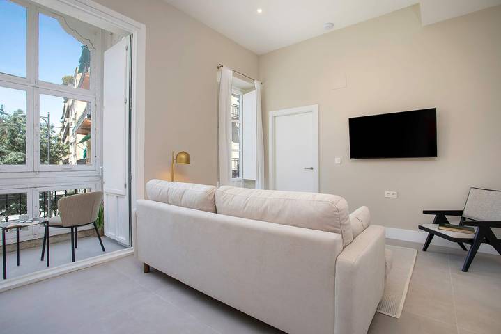 Entire apartment, Genteel Home San Anton 104 in Granada, Granada Province