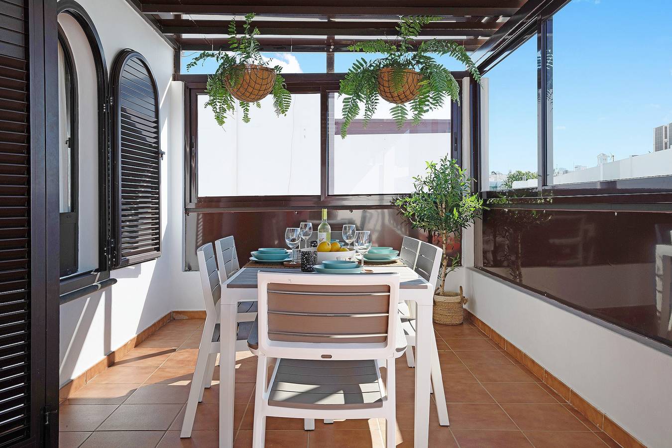 Apartamento entero, "La Estrella" cerca de la playa con vistas panorámicas al mar, terraza, aire acondicionado y Wi-Fi in Playa Blanca, Yaiza