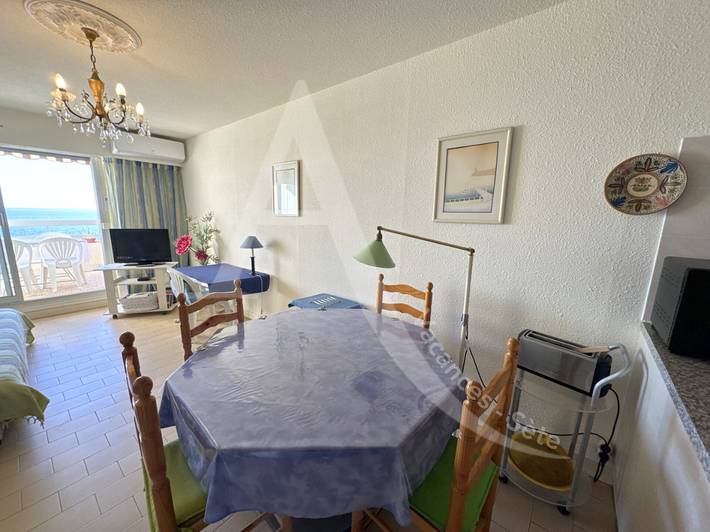 Gîte pour 4 personnes, avec terrasse dans Plage Lazaret - 2