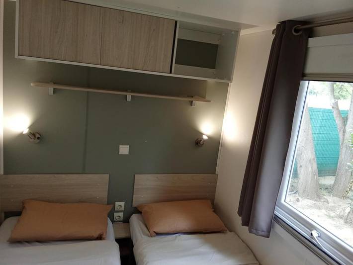 Tente pour 6 personnes, avec jardin ainsi que vue et piscine dans les Pyrénées-Orientales - 3