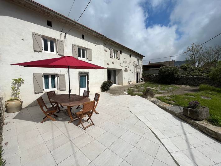Gîte pour 6 personnes, avec Jardin