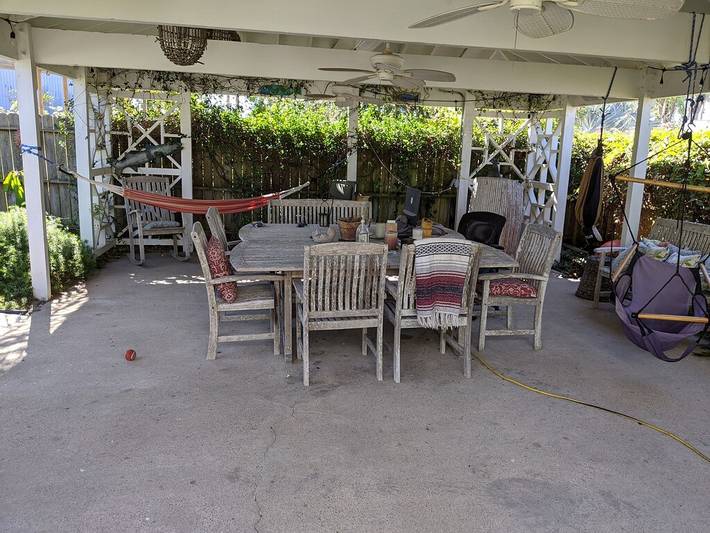 Vacation rental for 3 people, with yard and hot tub as well as terrace in Port Aransas
