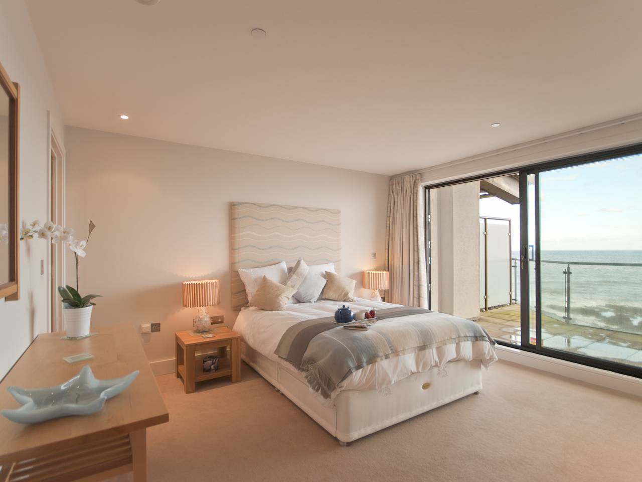 Entire apartment, Sea Side in Westward Ho, Hartland Devon Heritage Coast