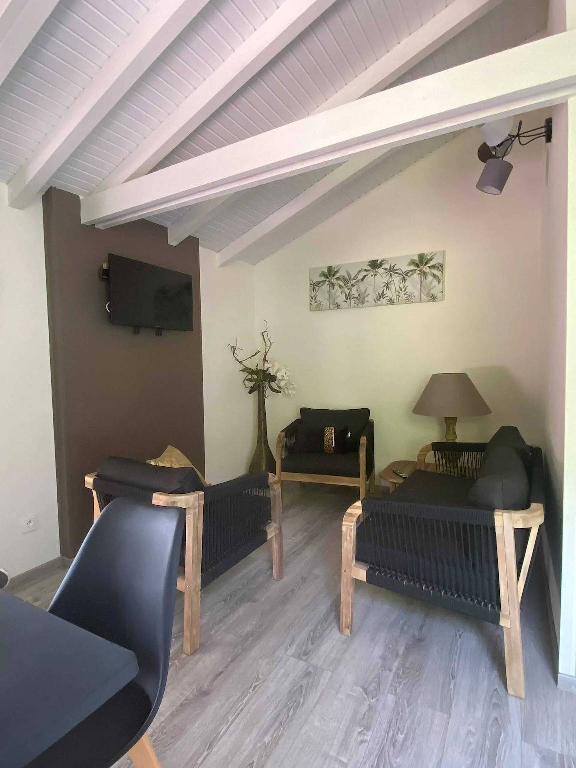 Apartamento entero, Apartamento de 2 habitaciones en Ducos, 70 m², jardín in Ducos (Martinica), Martinica