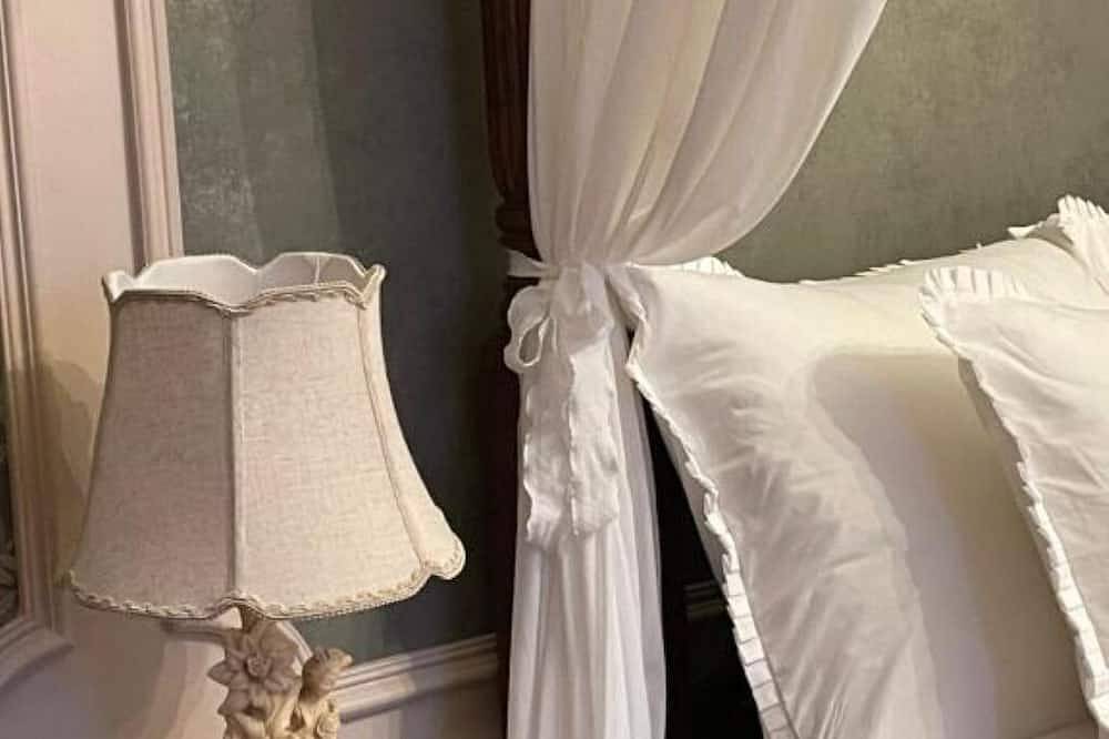 House of Mailly - Charming bed and breakfast in the heart of Vienne in Châtellerault, Vienne