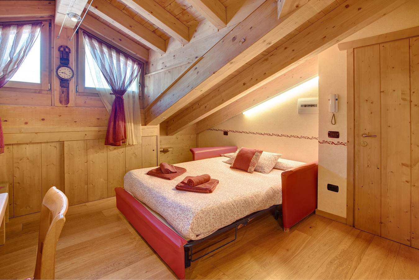 Studio entier, Appartement 'Baita dei ski app 5' avec vue sur les montagnes & Wi-Fi in Livigno (Town), Livigno