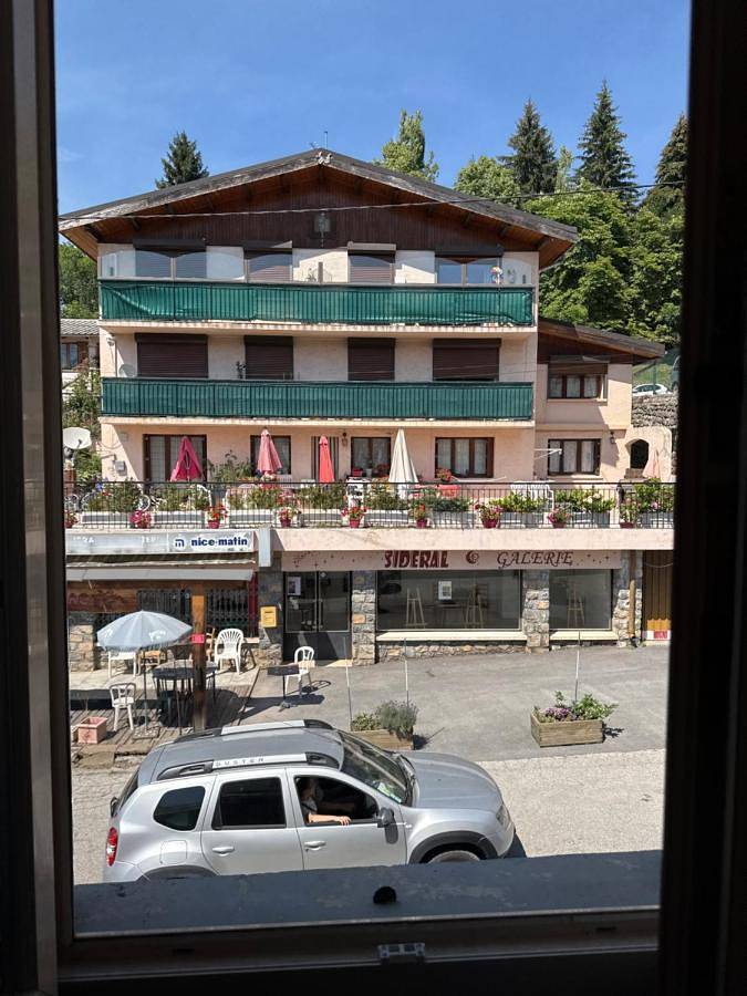 Hôtel pour 2 personnes, avec Terrasse ainsi que Jardin et Vue à Beuil - 4