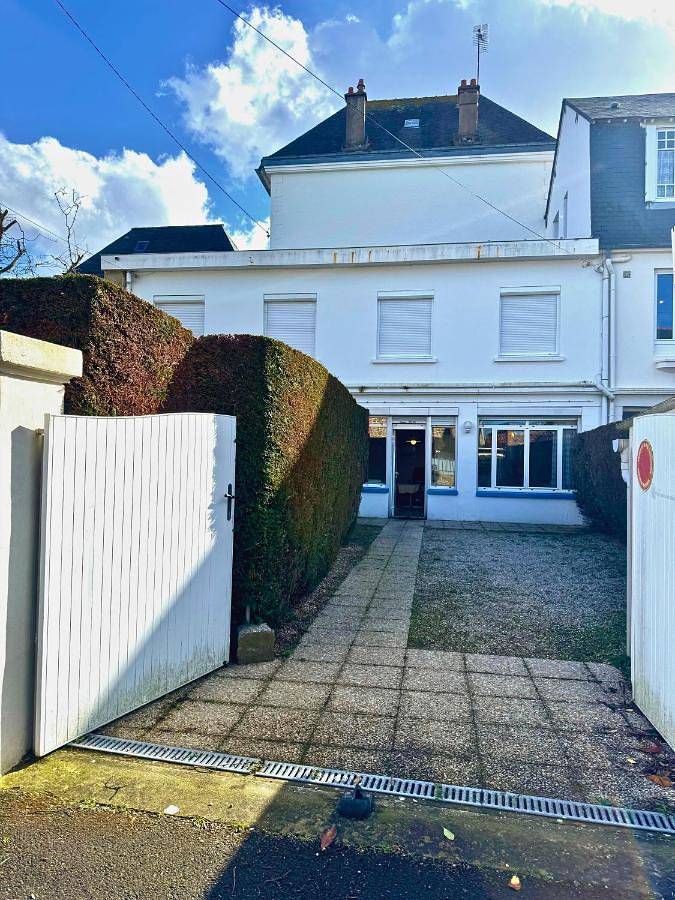 Gîte pour 4 personnes, avec terrasse, animaux acceptés dans Plage Longchamp