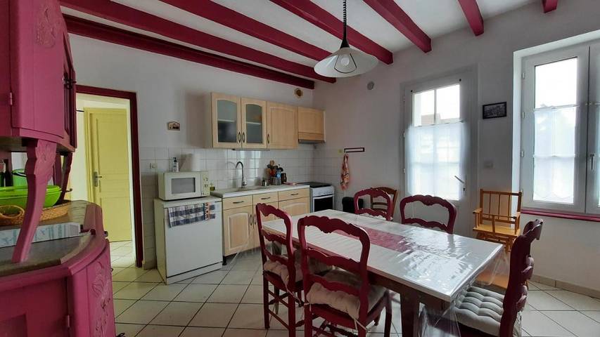 Location de vacances pour 7 personnes, avec vue et jardin à Descartes - 2