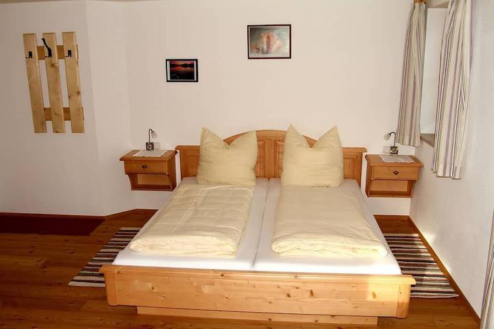 Ferienwohnung für 6 Personen, mit Balkon und Garten sowie Sauna am Walchensee - 2