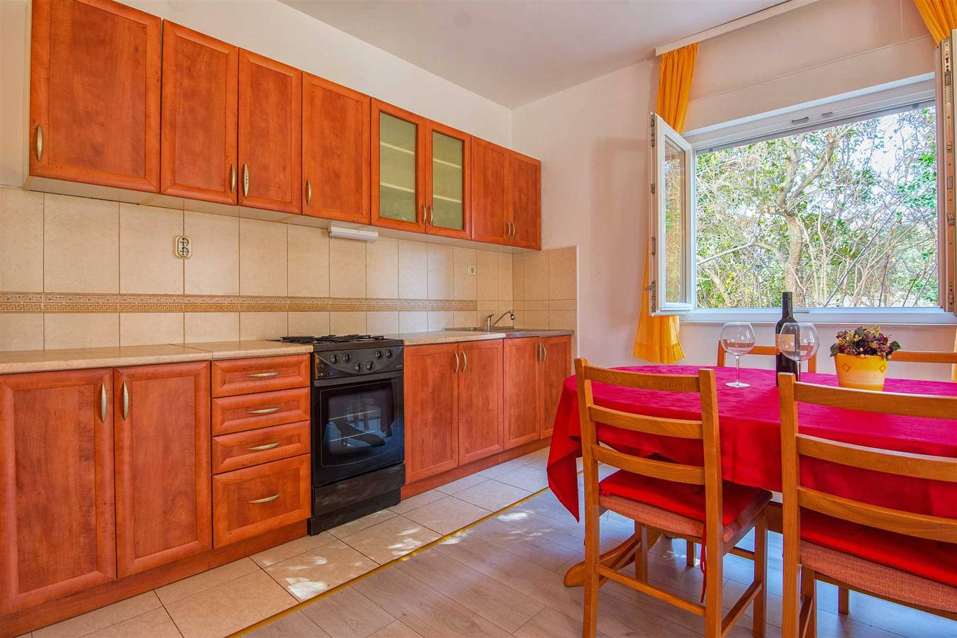 Appartement entier, Nouveau Appartement de plage époque 3 in Brodarica, Šibenik-Knin