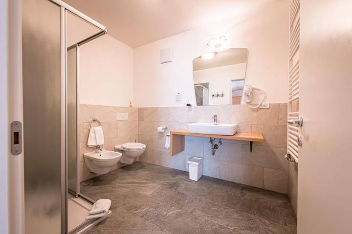 Location de vacances pour 4 personnes, avec terrasse et vue à Brunico - 3