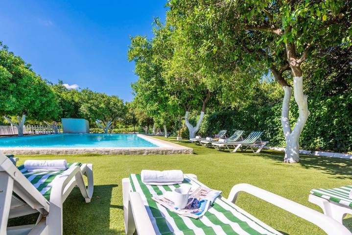 Casa rural para 13 personas, con Jacuzzi y Terraza además de Jardín y Piscina en Fuente Palmera - 2
