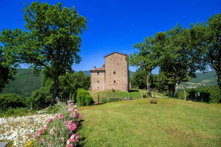 Casa vacanza per 16 persone, con Giardino e Piscina ad Arezzo