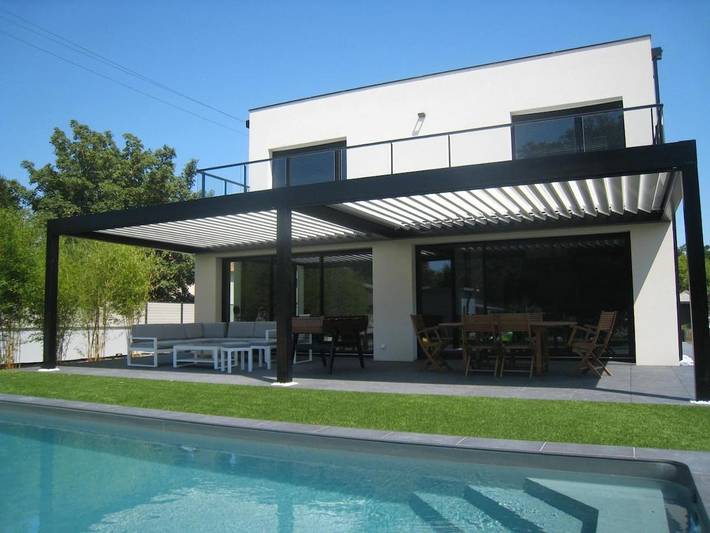 Chalet para 8 personas, con terraza además de jardín y piscina - 1