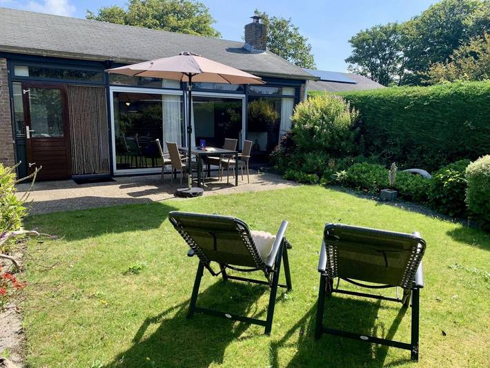 Ferienhaus für 4 Personen, mit Terrasse und Garten, kinderfreundlich in Sint Maartensvlotbrug