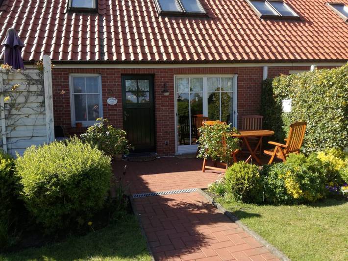 Ferienhaus für 4 Personen, mit Terrasse und Garten in Greetsiel