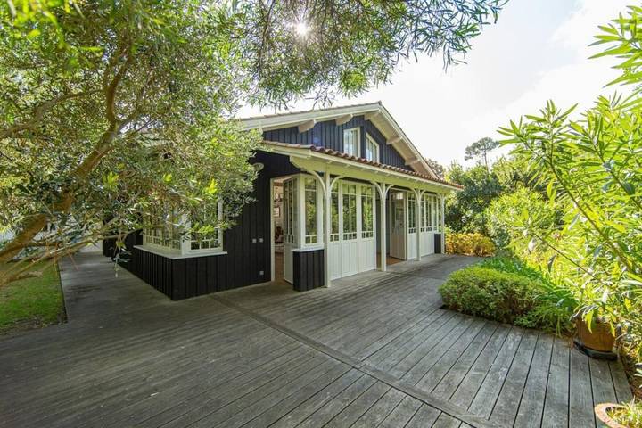 Villa pour 6 personnes, avec terrasse et jardin, animaux acceptés à Lège-Cap-Ferret