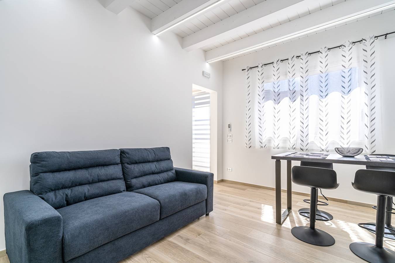 Ganze Wohnung, Mediterrane Eleganz – Wohnung im 2. Stock mit privater Terrasse, Wlan & Klimaanlage in Avola, Syrakus Provinz