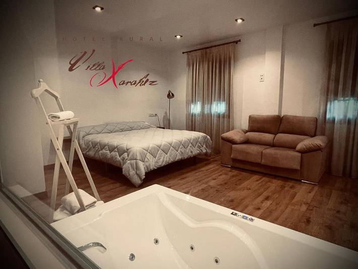 Apartamento para 3 personas, con Balcón y Terraza además de Jacuzzi y Jardín en Jaraíz de la Vera
