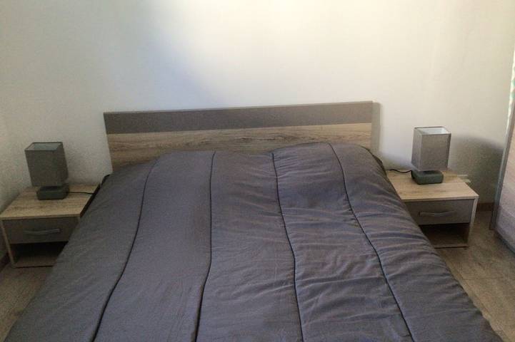 Location de vacances pour 2 personnes, avec jardin et terrasse à Ruoms - 2