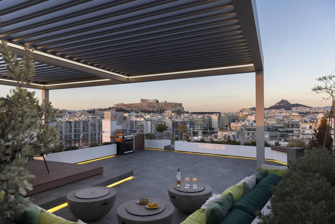 Holiday Rental for 6 People in Central Section of Athens, Athens Centre
