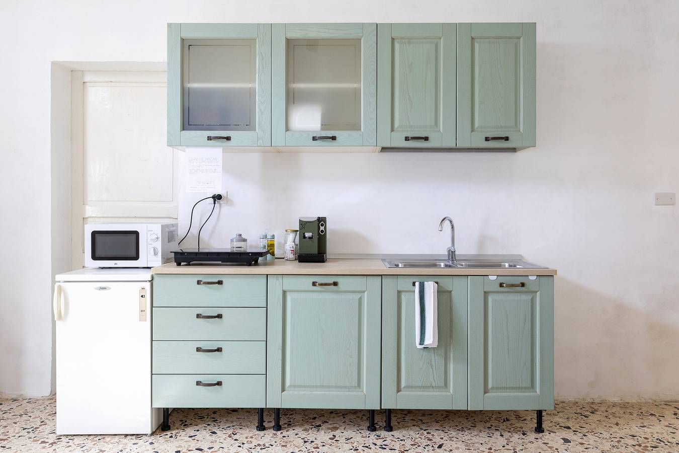 Casa vacanze 'L'ulivo Di Alice' con terrazza condivisa e Wi-Fi in Stagnone Marsala, Marsala