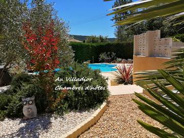 Chambre d’hôte pour 2 personnes, avec jardin et piscine à Vaison-la-Romaine