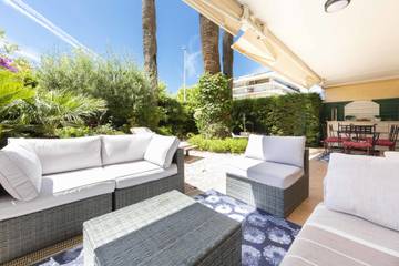 Gîte pour 5 personnes, avec jardin et terrasse dans Jardins des Hespérides