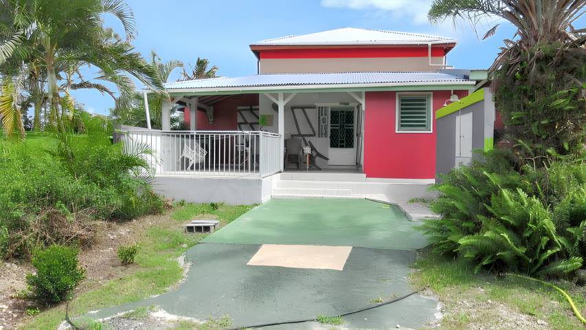 Location de vacances pour 6 personnes, avec terrasse et piscine dans Pointe-à-Pitre - 3