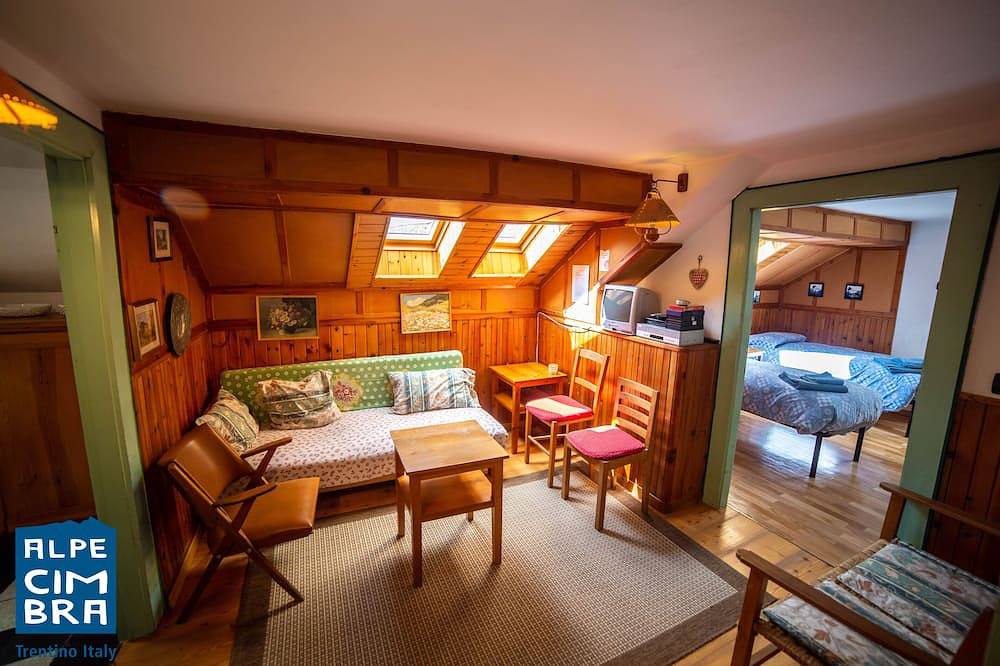 Ganze Wohnung, Serrada di Folgaria, Dachgeschoss der Villa Gentilini in Serrada, Folgaria