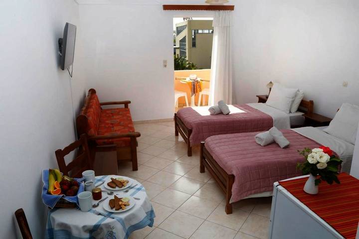 Maison d’hôte pour 2 personnes, avec Balcon et Terrasse ainsi que Jardin et Vue à Réthymnon - 4