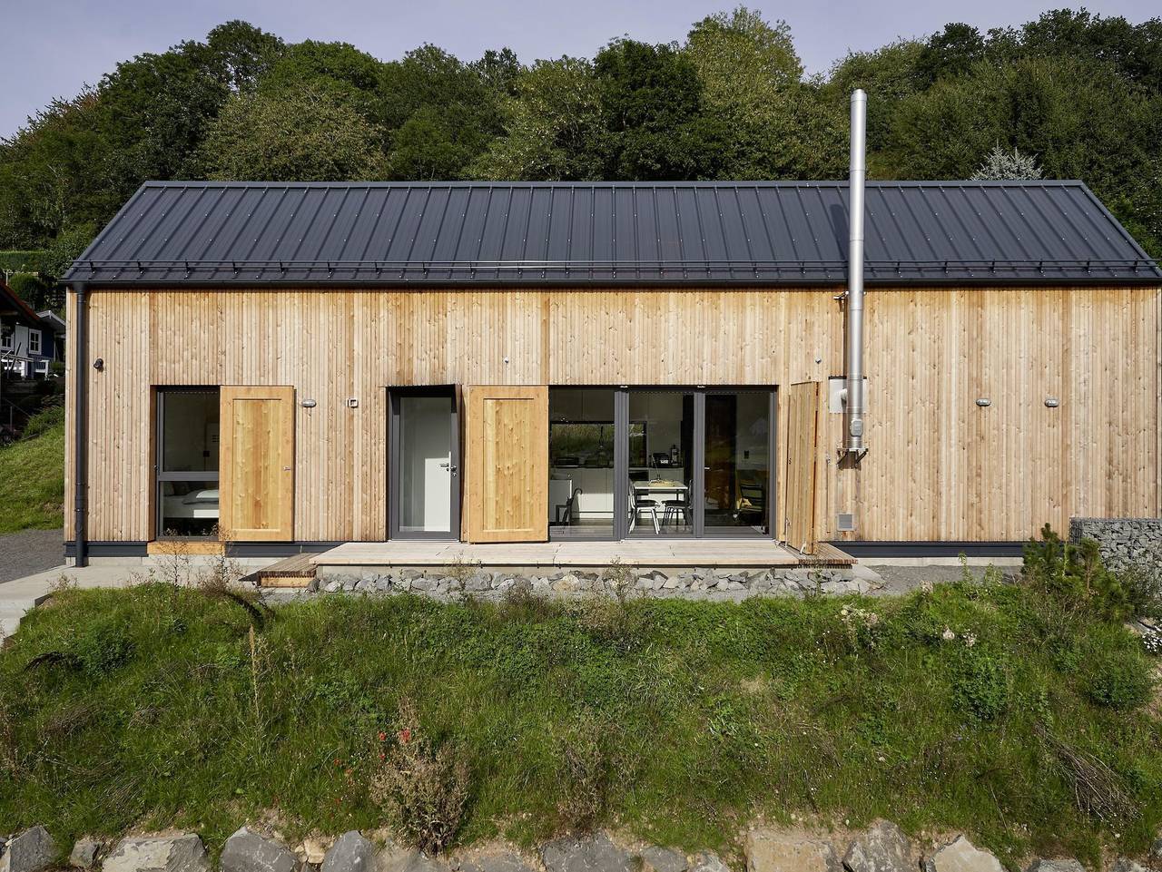Eifelhausaufzeit - eifelhausaufzeit, Chalet mit Sauna, seenah in Immerath, Vulkaneifel