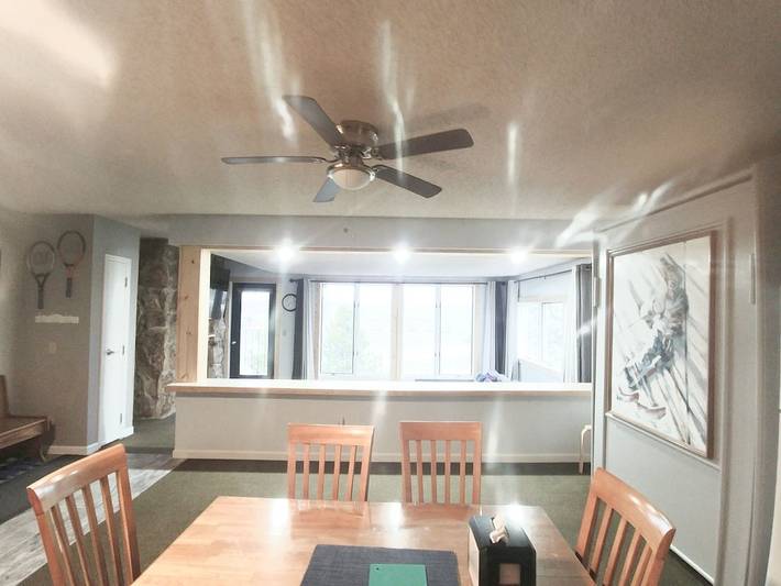 Gîte pour 6 personnes, avec piscine et balcon à Granby