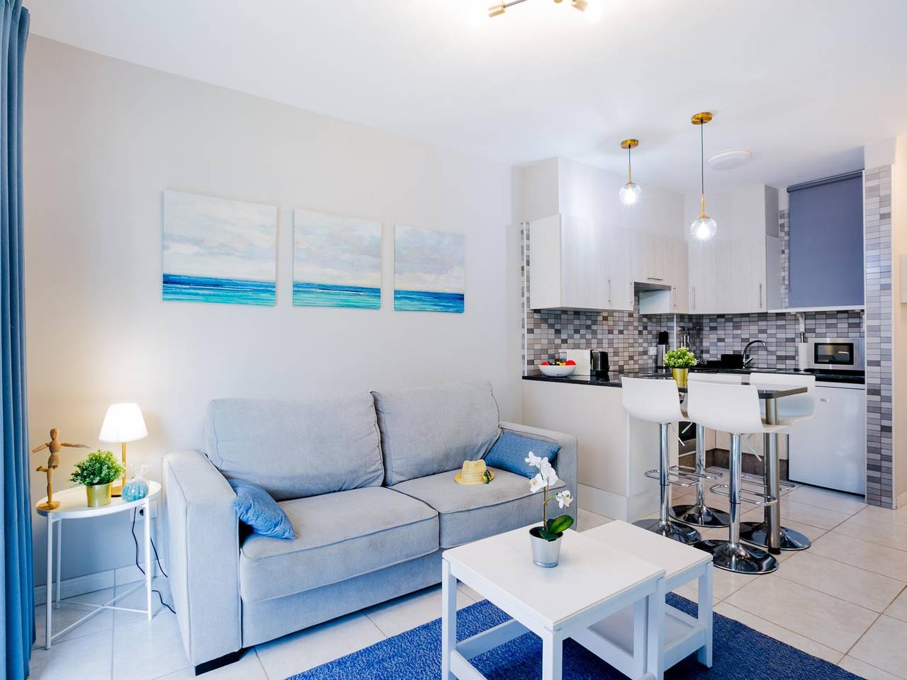 Entire holiday apartment, 504 Los Angeles Moderno con Vista al Océano in Los Cristianos, Arona