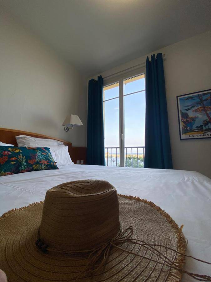 Hôtel pour 3 personnes, avec terrasse et vue